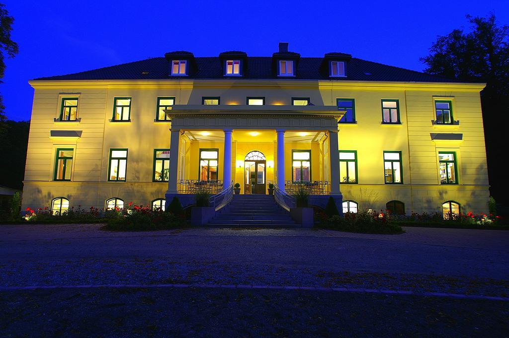 Schloss Harkensee Dassow Экстерьер фото
